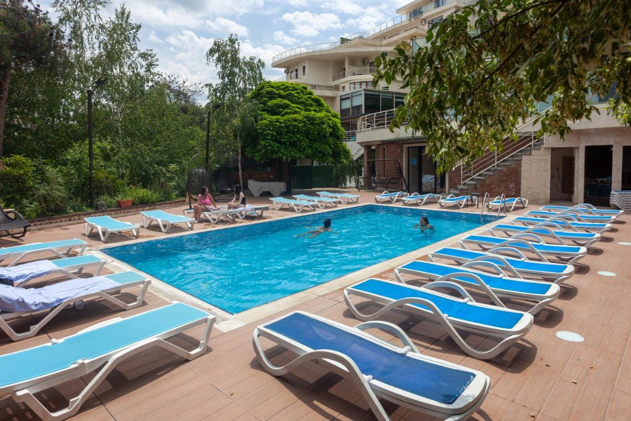 Hotel Beaumonde Garden Τυφλίδα Εξωτερικό φωτογραφία