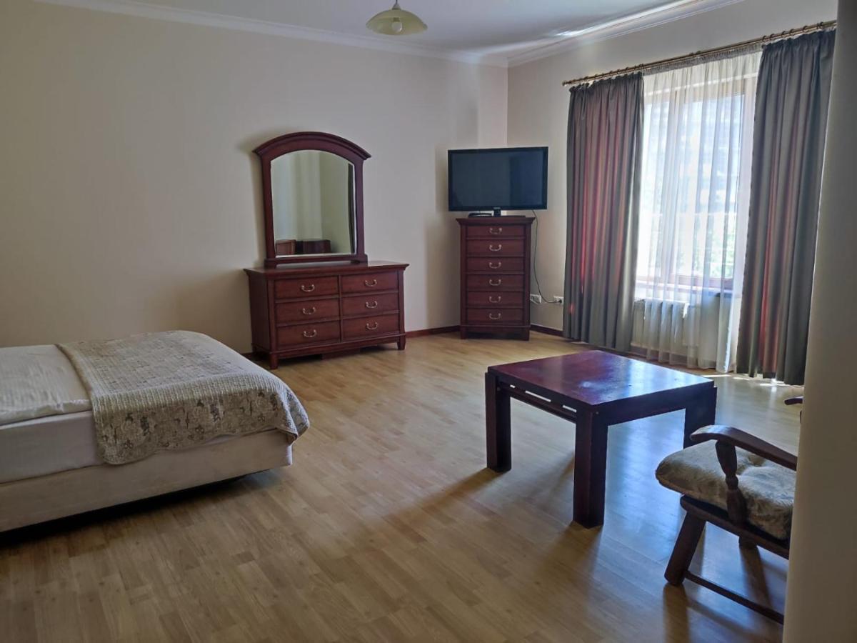 Hotel Beaumonde Garden Τυφλίδα Εξωτερικό φωτογραφία