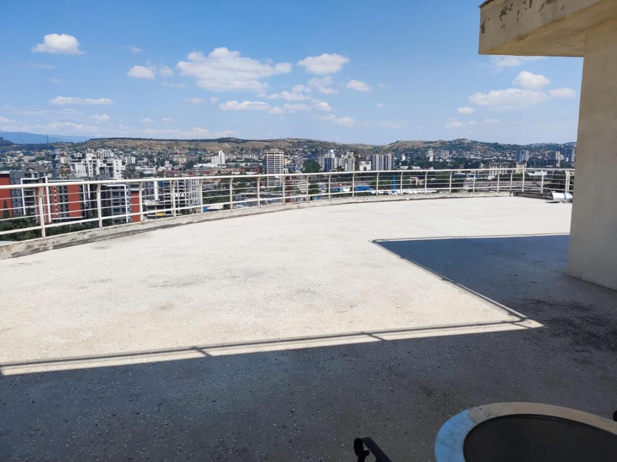Hotel Beaumonde Garden Τυφλίδα Εξωτερικό φωτογραφία