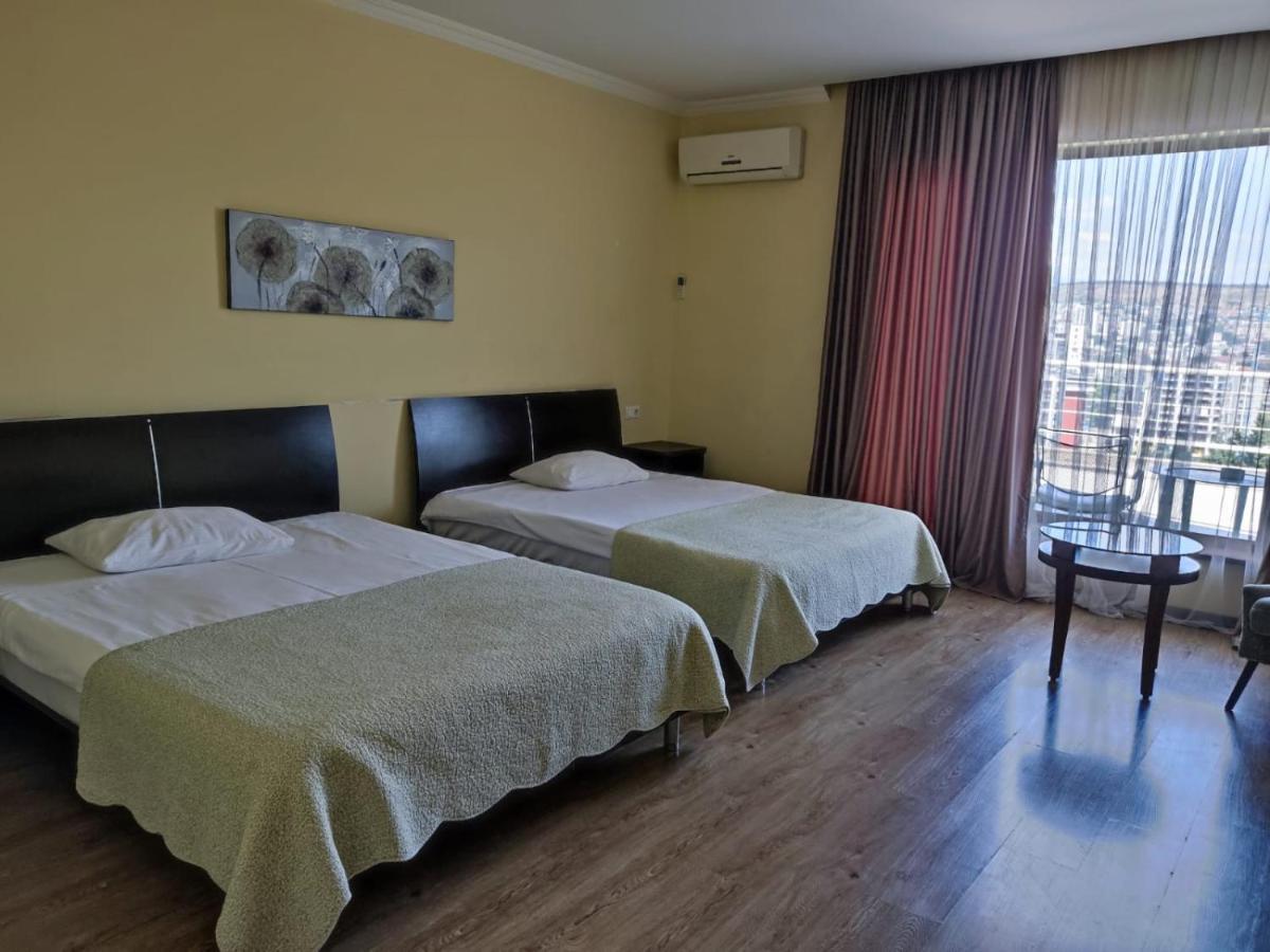 Hotel Beaumonde Garden Τυφλίδα Εξωτερικό φωτογραφία