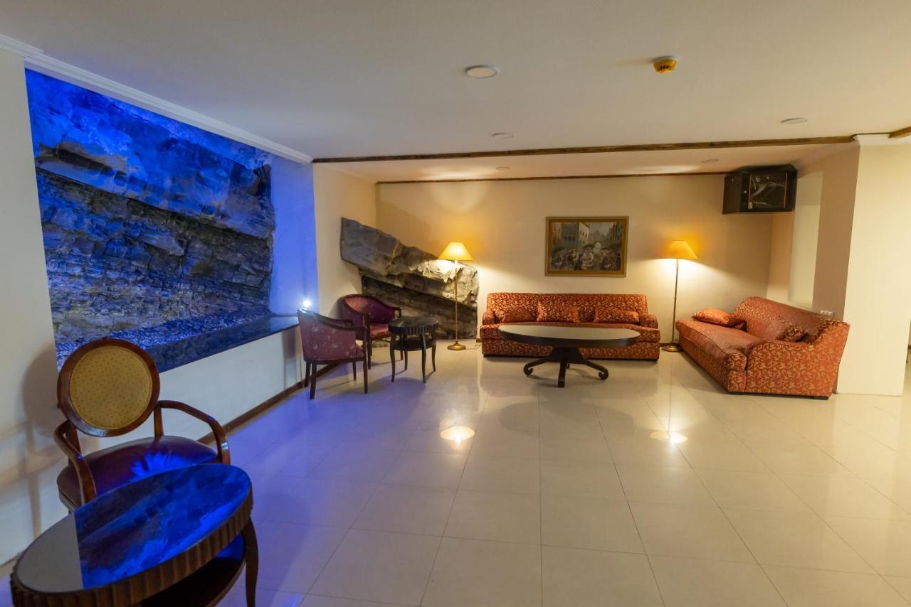 Hotel Beaumonde Garden Τυφλίδα Εξωτερικό φωτογραφία