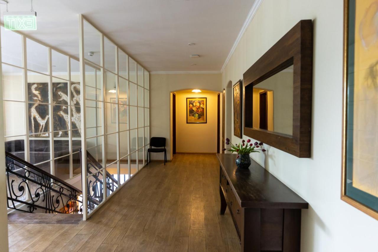 Hotel Beaumonde Garden Τυφλίδα Εξωτερικό φωτογραφία