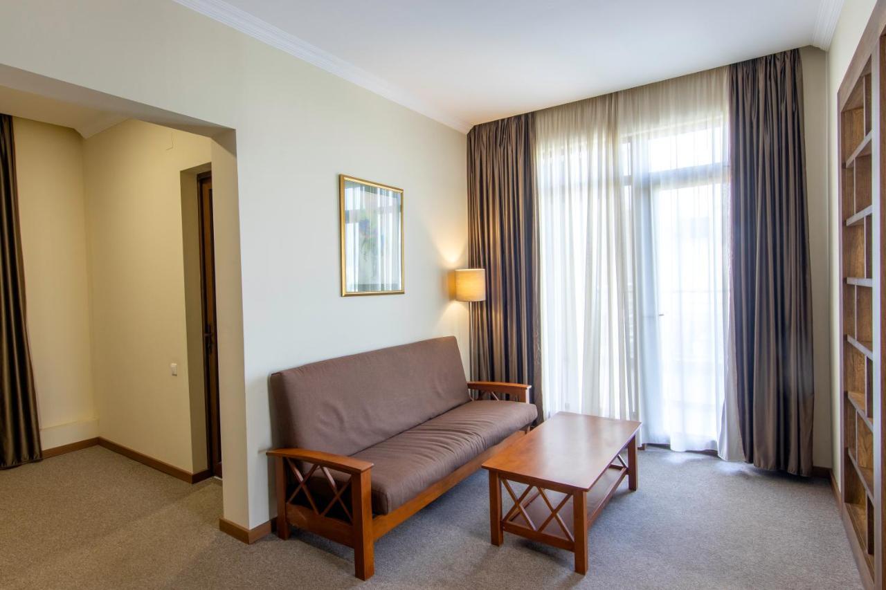 Hotel Beaumonde Garden Τυφλίδα Εξωτερικό φωτογραφία
