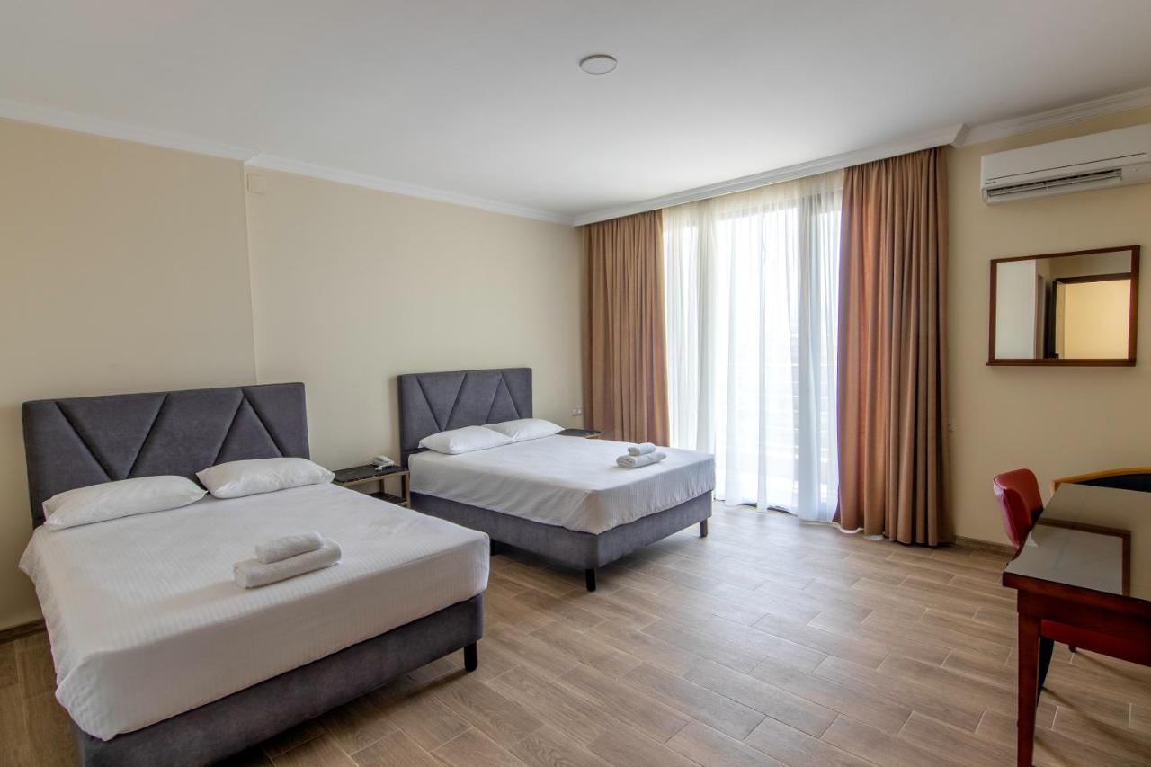 Hotel Beaumonde Garden Τυφλίδα Εξωτερικό φωτογραφία