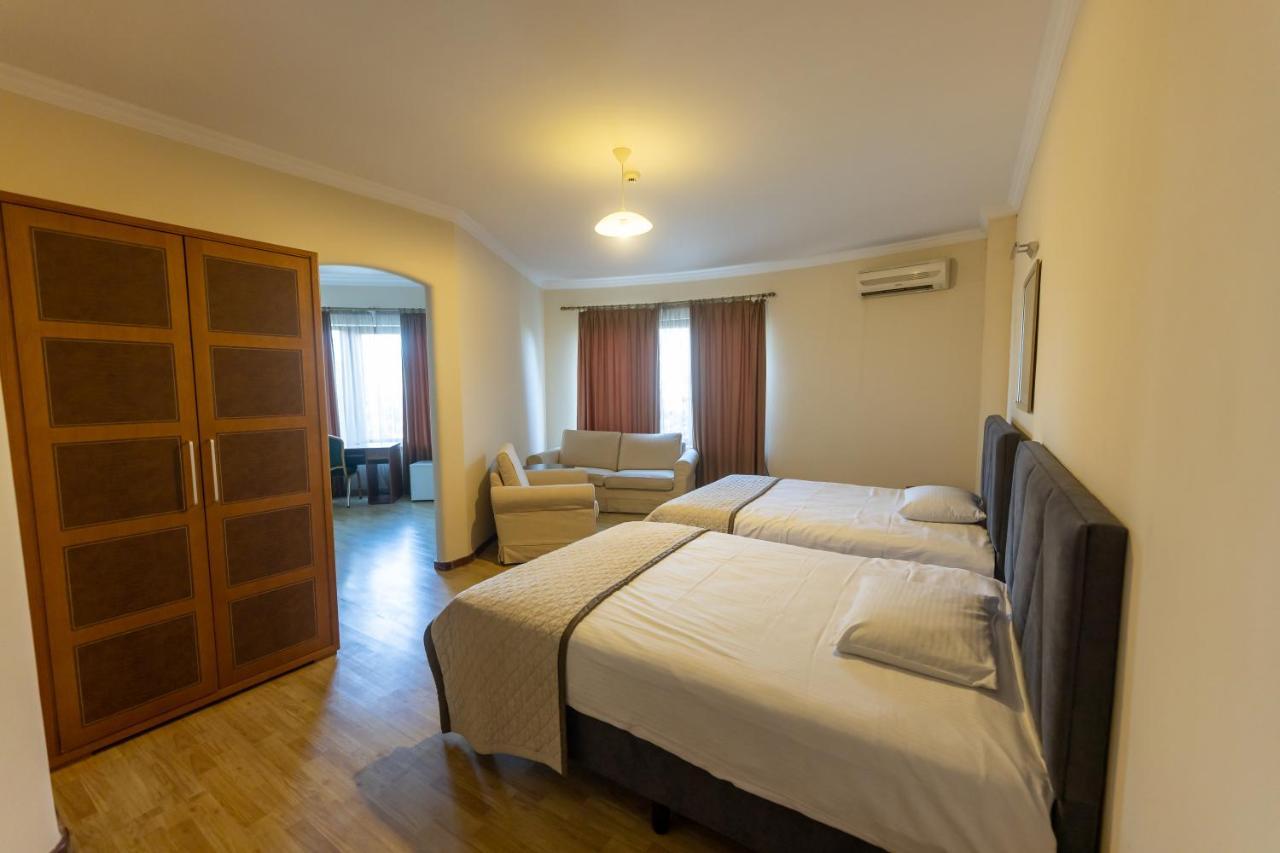 Hotel Beaumonde Garden Τυφλίδα Εξωτερικό φωτογραφία