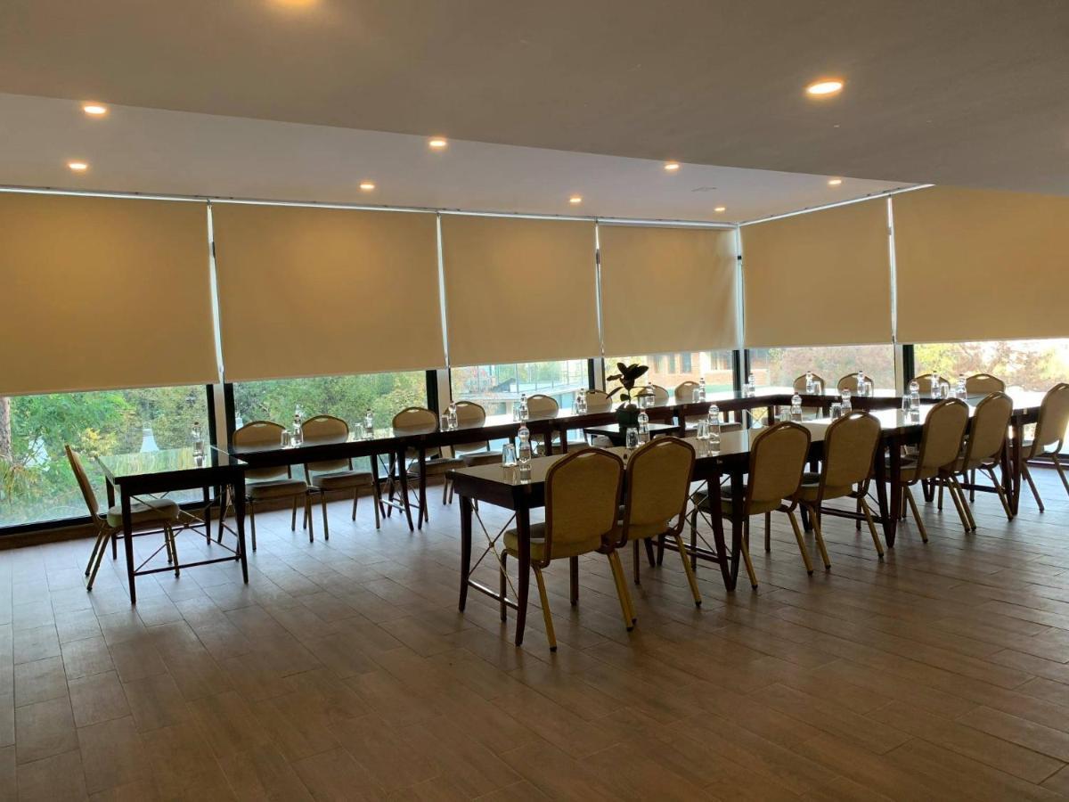 Hotel Beaumonde Garden Τυφλίδα Εξωτερικό φωτογραφία