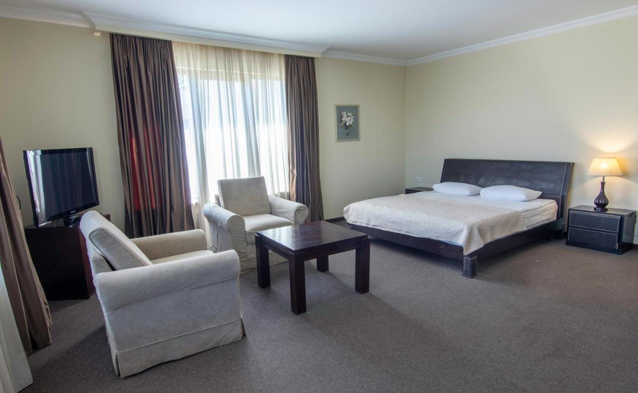 Hotel Beaumonde Garden Τυφλίδα Εξωτερικό φωτογραφία