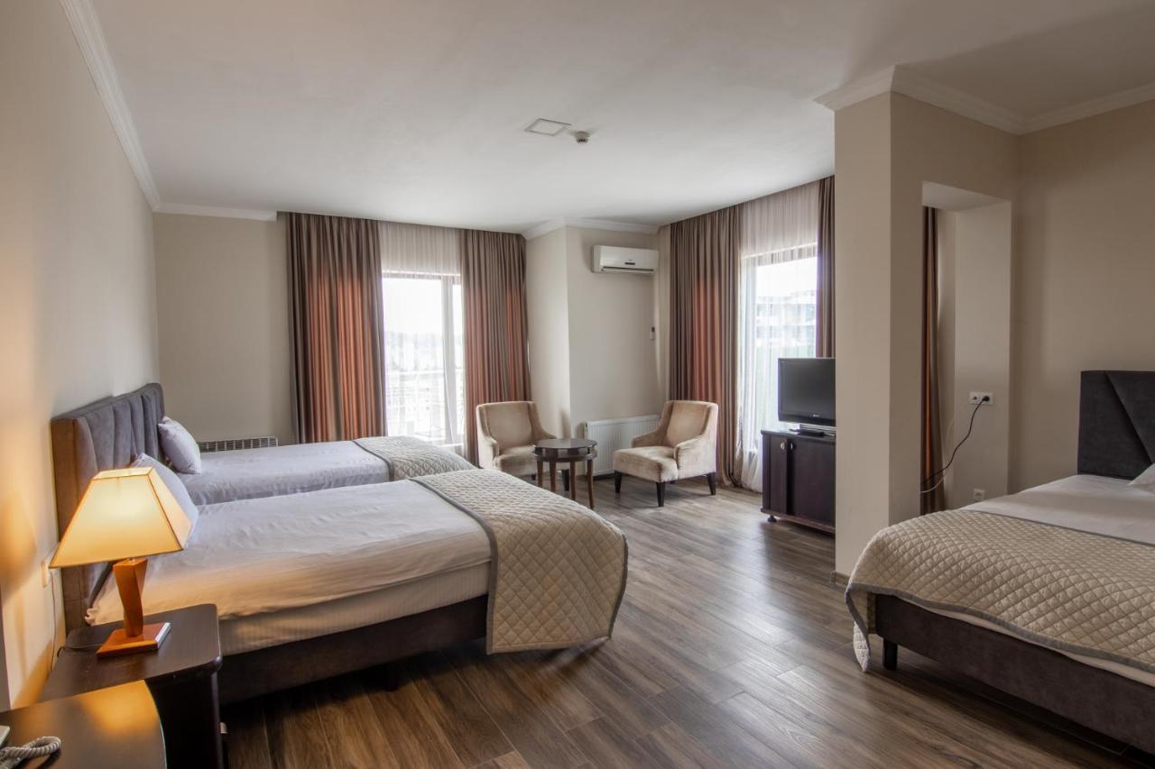 Hotel Beaumonde Garden Τυφλίδα Εξωτερικό φωτογραφία