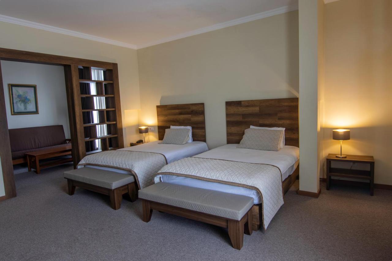 Hotel Beaumonde Garden Τυφλίδα Εξωτερικό φωτογραφία