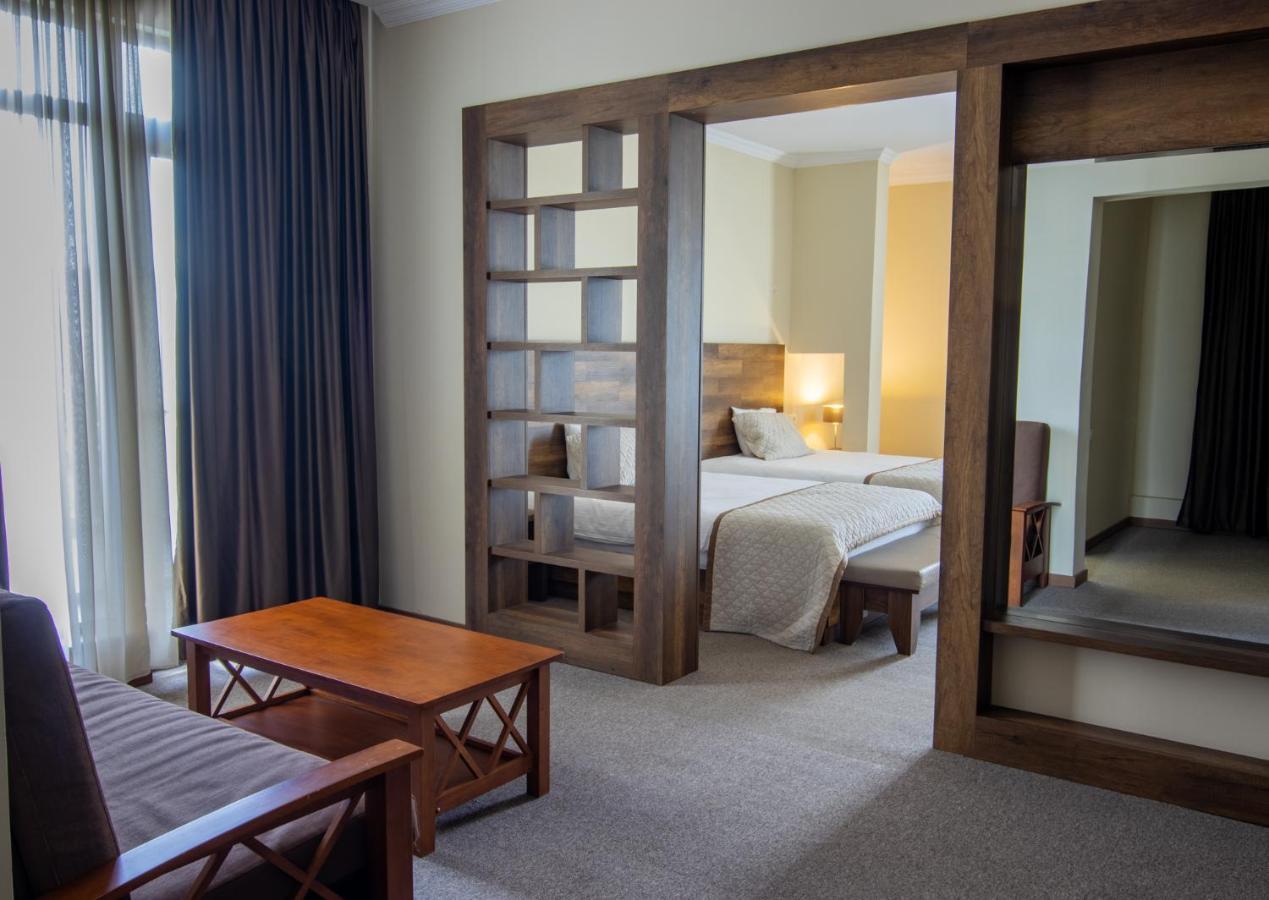 Hotel Beaumonde Garden Τυφλίδα Εξωτερικό φωτογραφία