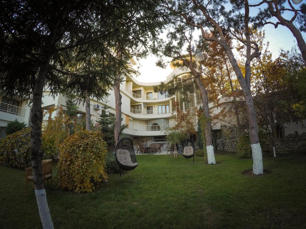 Hotel Beaumonde Garden Τυφλίδα Εξωτερικό φωτογραφία